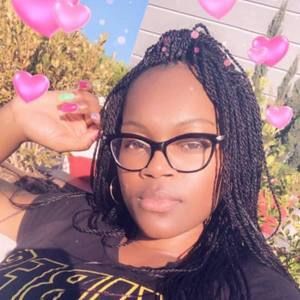 Meet your Posher, Angela